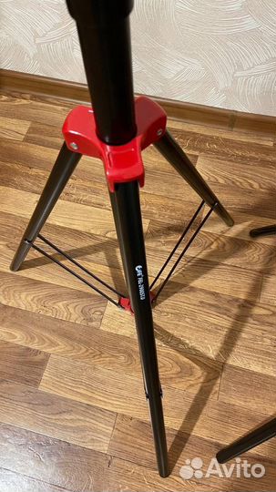 Стойка тренога для фото/видеостудий