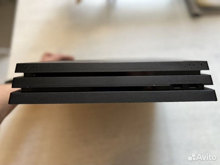 Sony Playstation 4 Pro PS4 pro 1tb