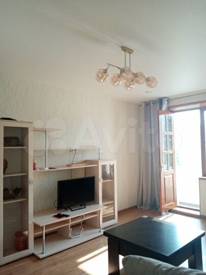 2-к. квартира, 60 м², 4/9 эт.