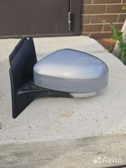 Боковое зеркало на ford focus 3