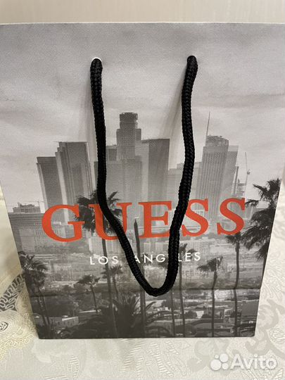 Платок Guess оригинал новый