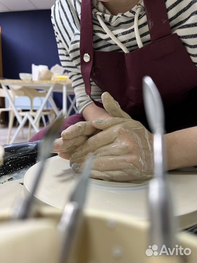 Гончарный мастер класс на круге, лепка из глины