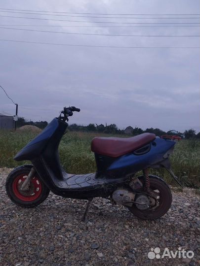 Скутер Suzuki lets 2