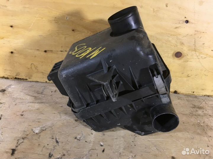 Корпус воздушного фильтра Toyota Duet M100A ejve