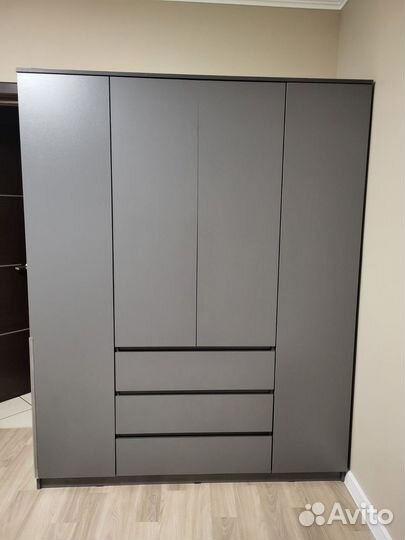 Шкаф распашной 160 см