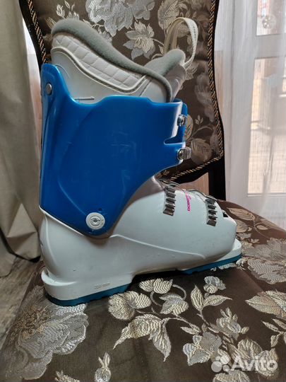 Продам горнолыжные ботинки детские