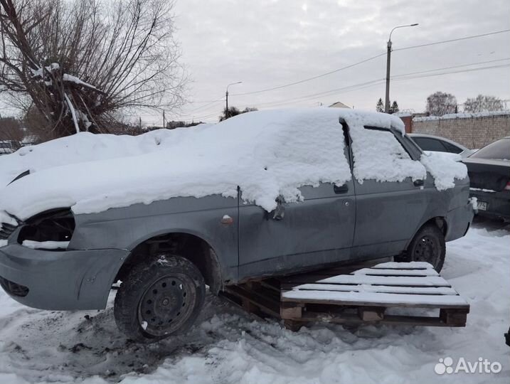 Ваз (LADA) Priora I (2007—2013) Плафон салона