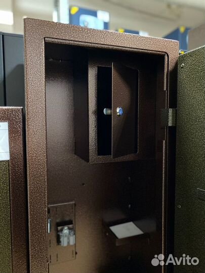 Оружейные шкафы и сейфы