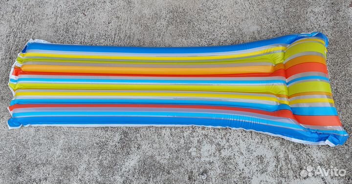 Надувной плавательный матрас состояние нового