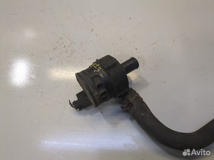 Насос водяной Opel Movano 2010, 2013