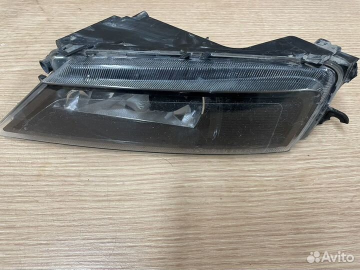 Противотуманка правая Tiguan