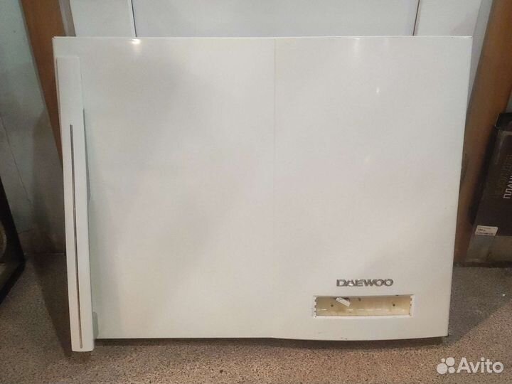 Двери от холодильника Daewoo FR-530NT