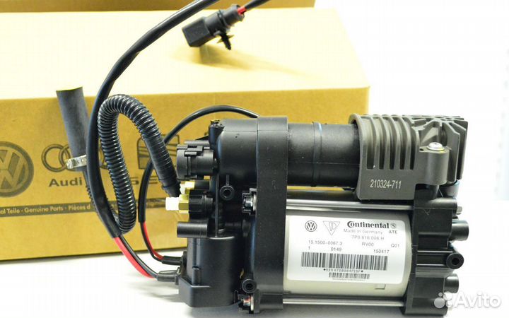 Компрессор пневмоподвески VW Touareg 2 7P NF