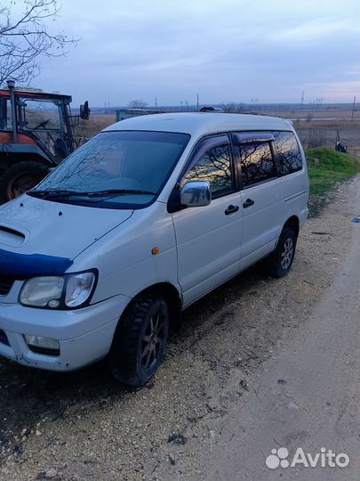Toyota Lite Ace Noah 2.2 МТ, 1999, 350 000 км