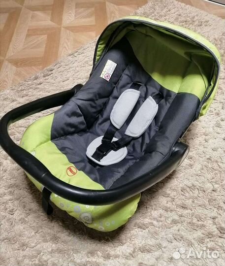 Детское автомобильное кресло люлька универсальное