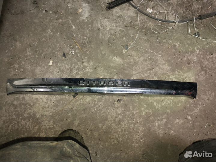 Накладка крышки багажника Citroen C4 B7 седан