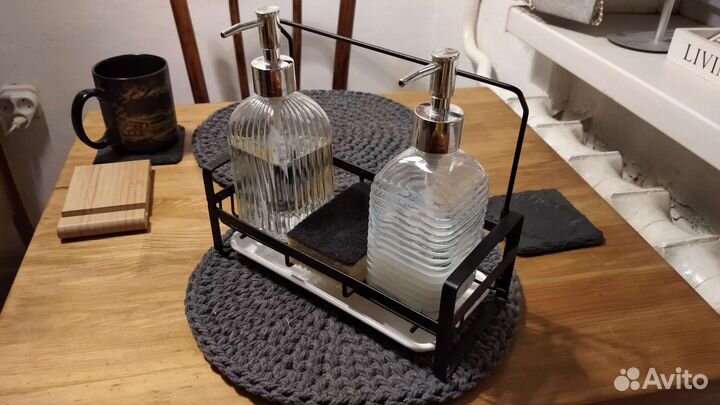 Подставка под моющие средства металлическая