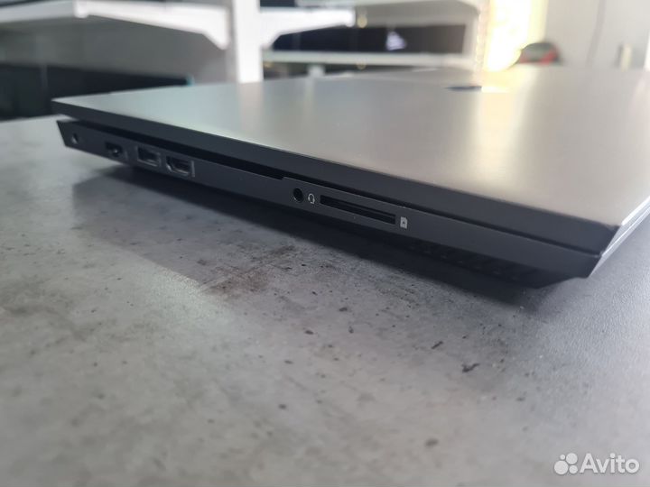 HP Omen R7 4800/16GB/RTX 2060/512GB SSD