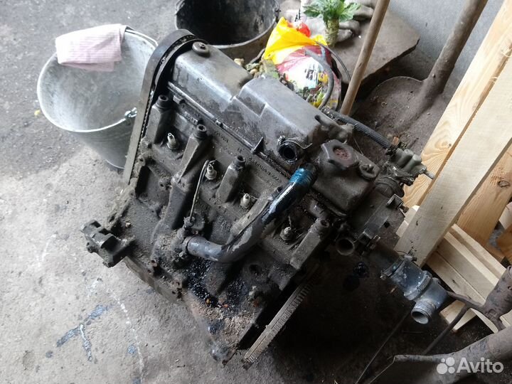 Двигатель 2108