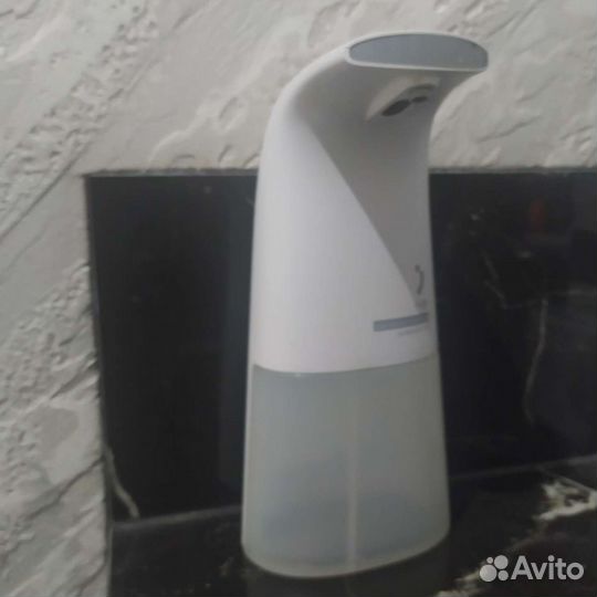 Диспенсер для жидкого мыла