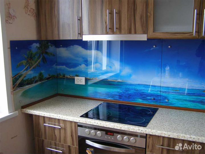 Кухонный фартук из стекла, скинали
