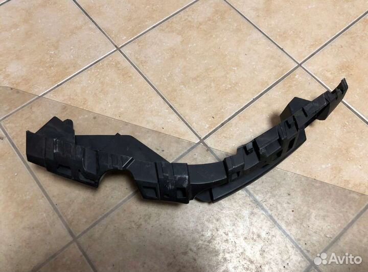 Кронштейн крепление бампера Renault megane 2