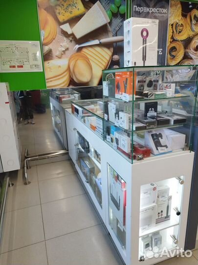 Продаю остров модульный витрины