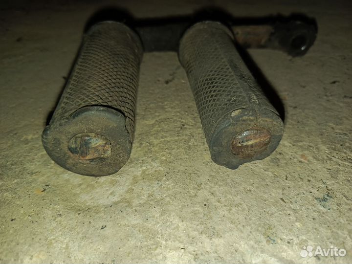 Подножки водителя на мотоцикл днепр