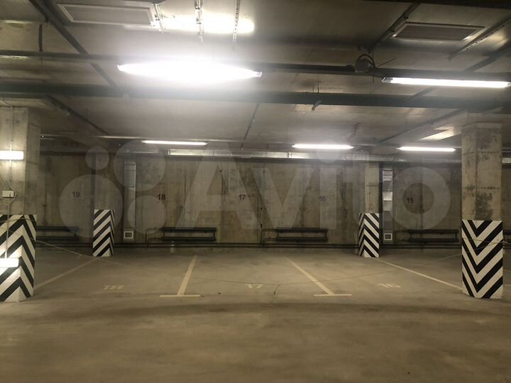 Машиноместо, 11 м²