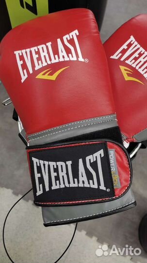 Боксерские перчатки 16 oz