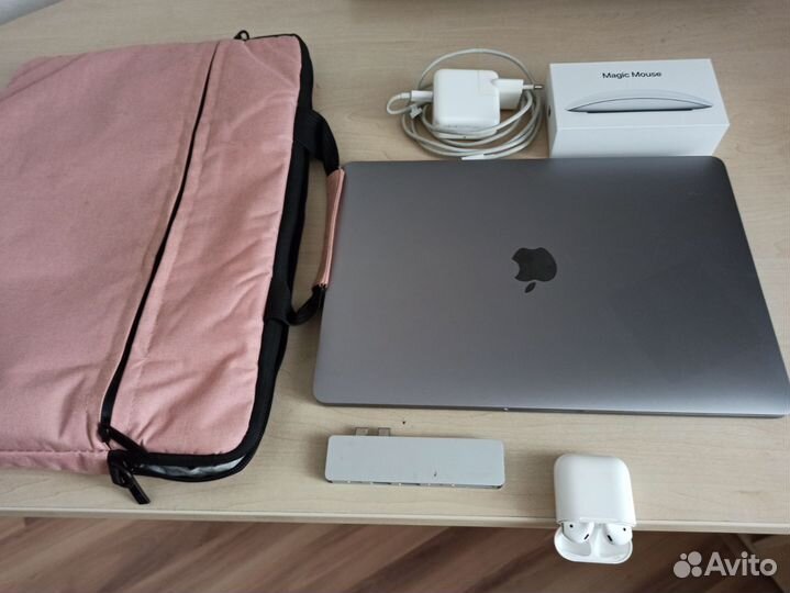 Macbook Pro 13 2017 Core i7/16/256 A1708