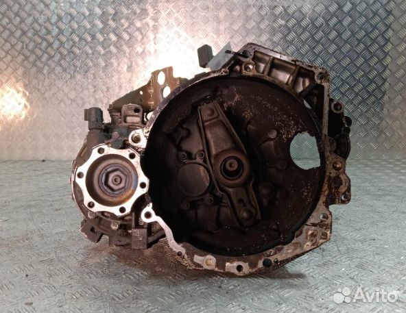 Коробка МКПП Volkswagen Golf 4 2.3 л. DZL