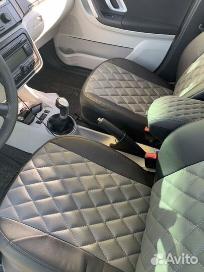 Подлокотник