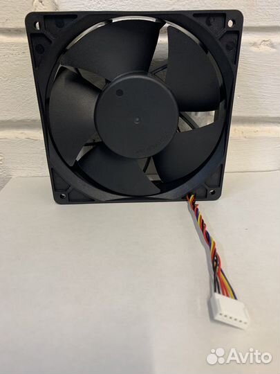 Куллер для майнера Kz14038b012u3 7,2А
