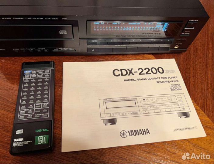 Cd плеер Yamaha cdx-2200