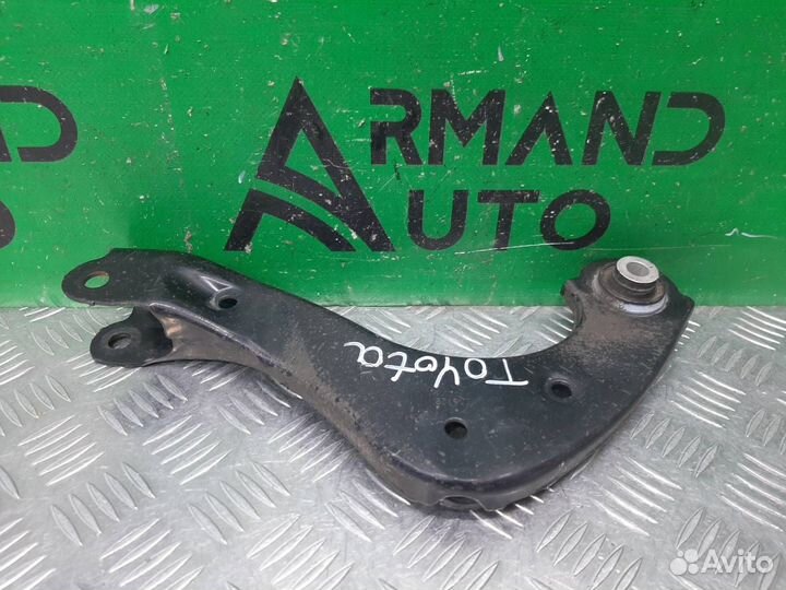 Рычаг подвески верхний задний правый Toyota Camry