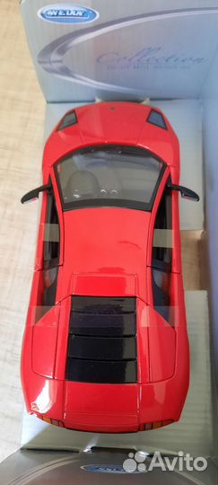 Коллекционная машика металлическая