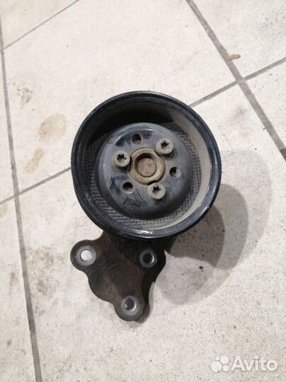 Водяная помпа Chevrolet Cobalt 1.5 2014