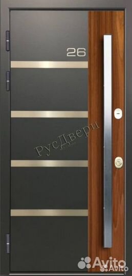 Металлическая входная дверь с ручкой хром
