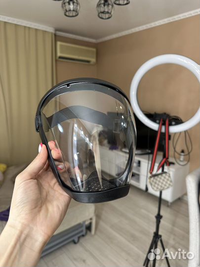 Защитная маска для лица