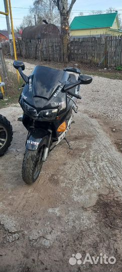 Honda vfr 800