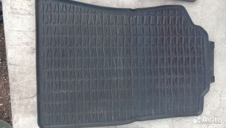 Авто коврики салона BMW x3 f25 цена 1 комплекта