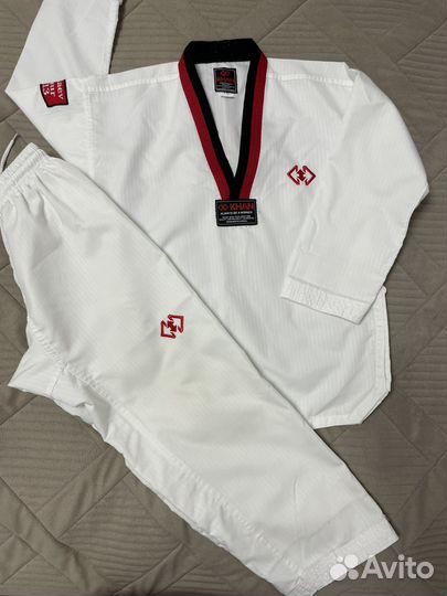 Форма для тхэквондо 150