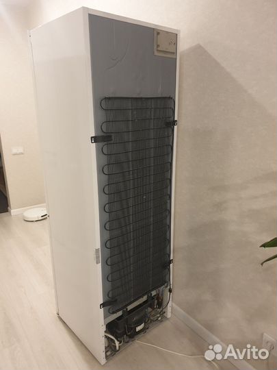 Холодильник Vestel NoFrost