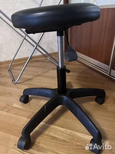 Стул с регулировкой высоты