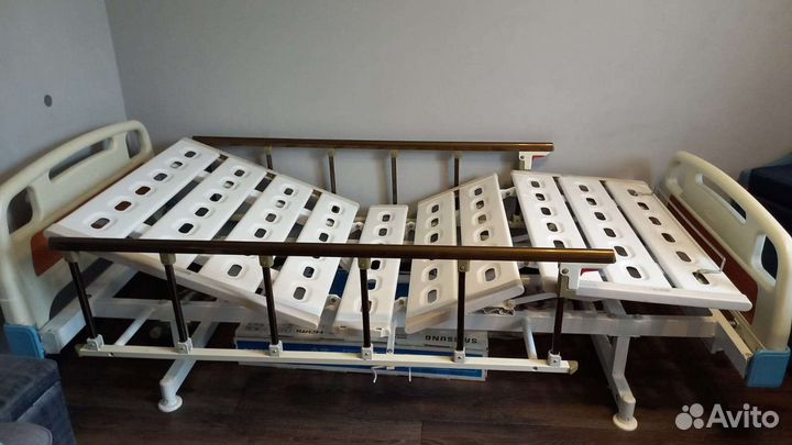 Медицинская кровать для лежачих больных