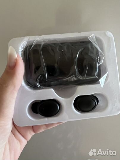 Беспроводные наушники новые