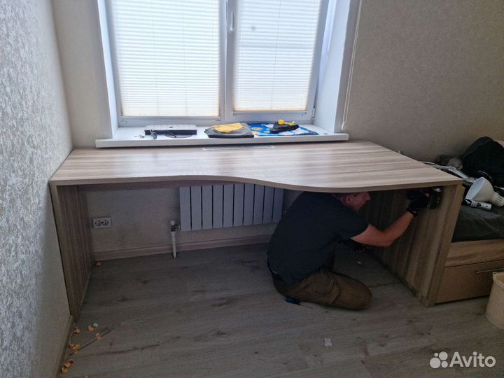 Письменный стол