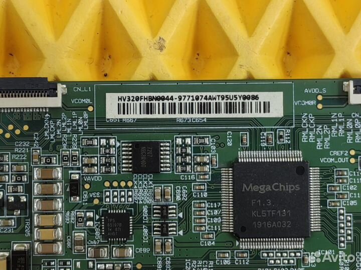 Тикон для телевизора HAM 32HRP6509