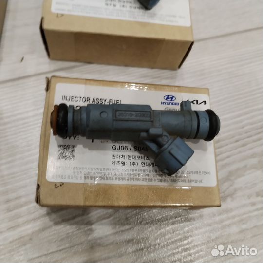 Топливная форсунка для Киа Оптима 2.4 35310-2G300